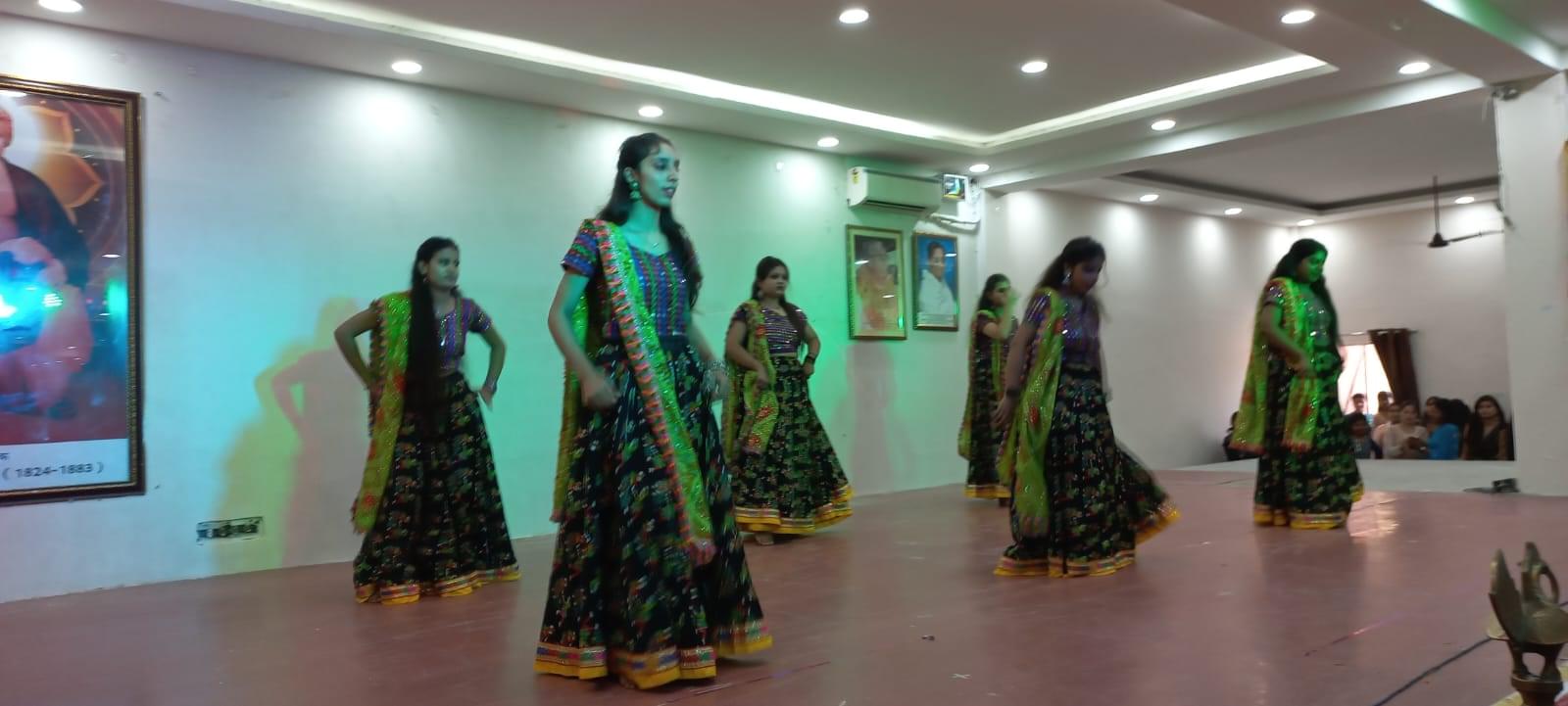 KL Mehta Dayanand College for Women Faridabad Teej Utsav photo 2